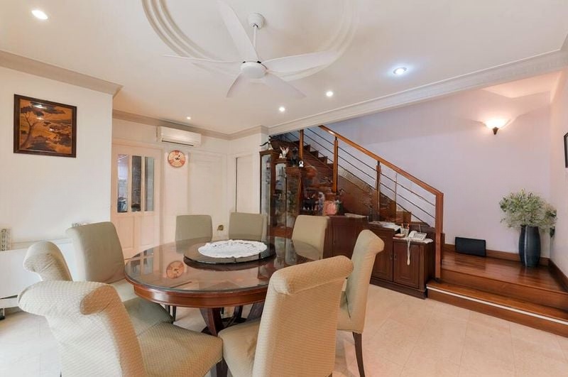 BANYAN VILLAS 8