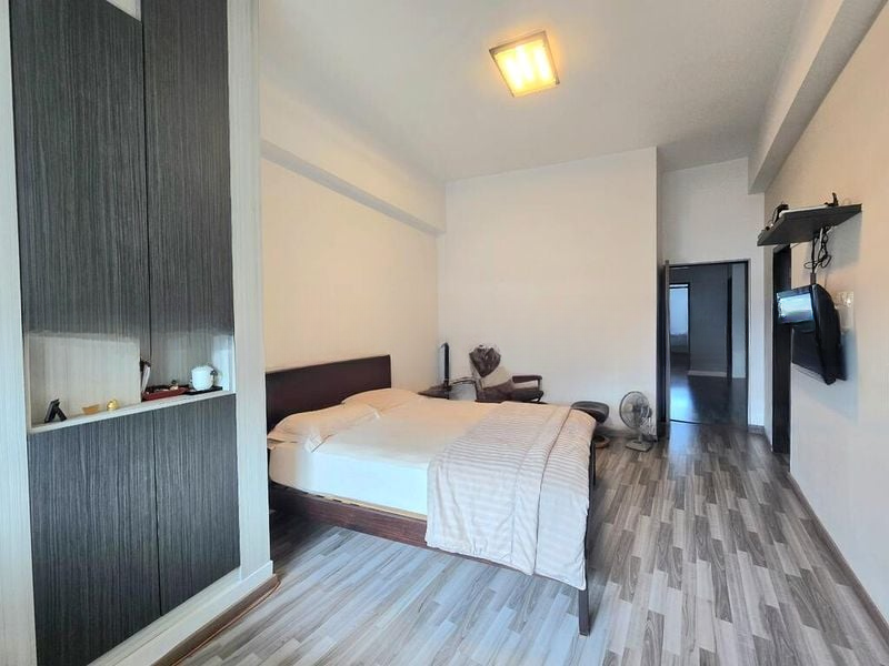 LAKEPOINT CONDOMINIUM 7