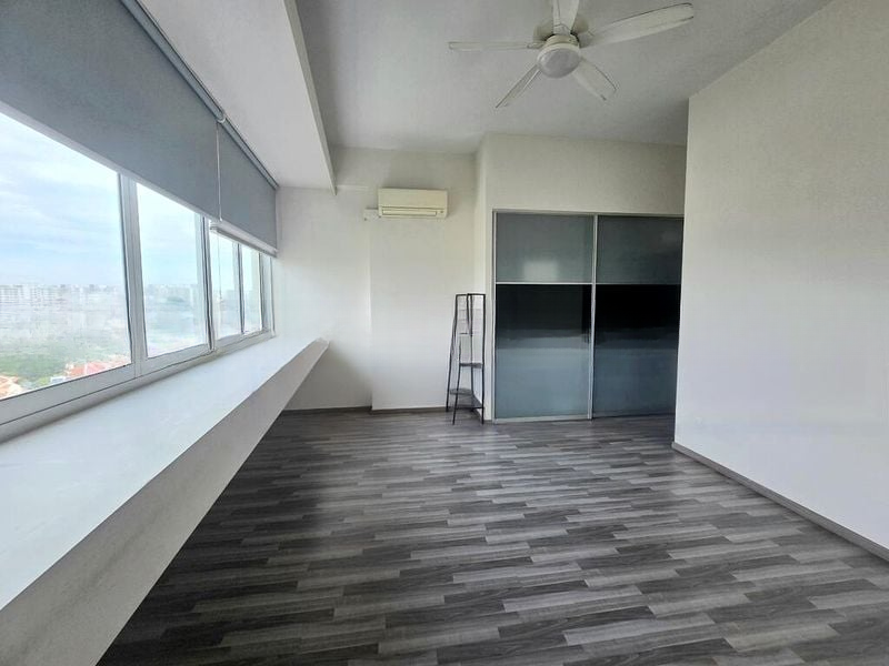 LAKEPOINT CONDOMINIUM 3