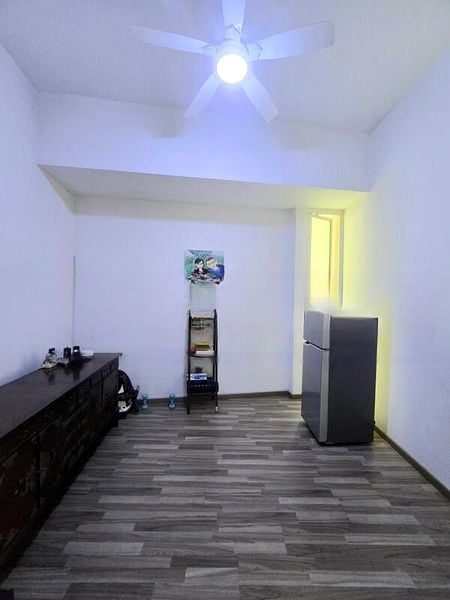 LAKEPOINT CONDOMINIUM 4