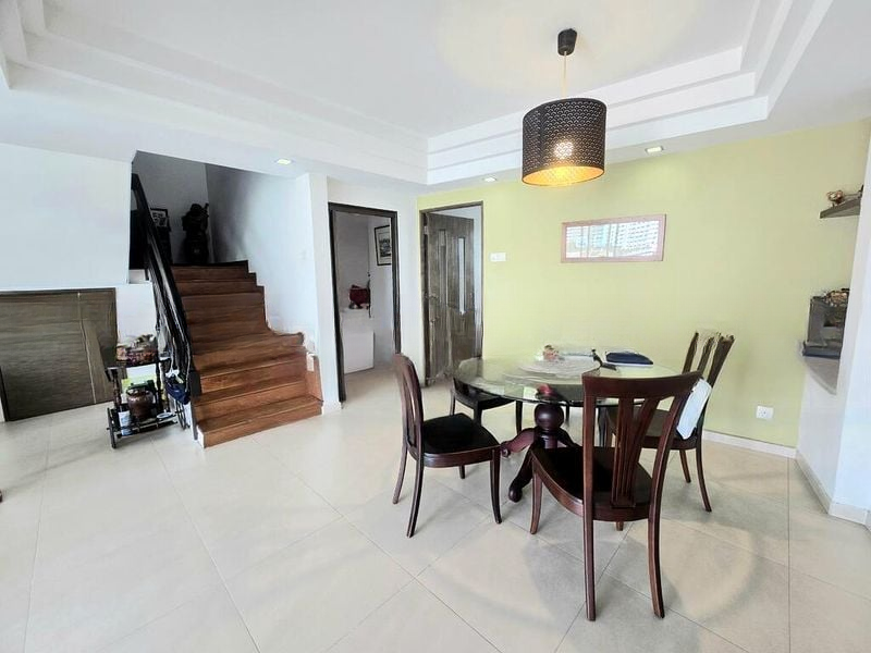 LAKEPOINT CONDOMINIUM 15