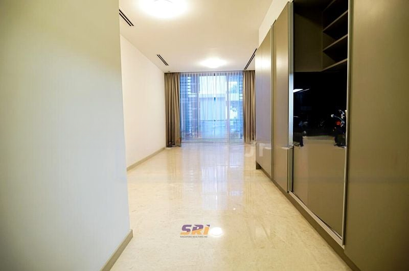 THE BOUTIQ 1