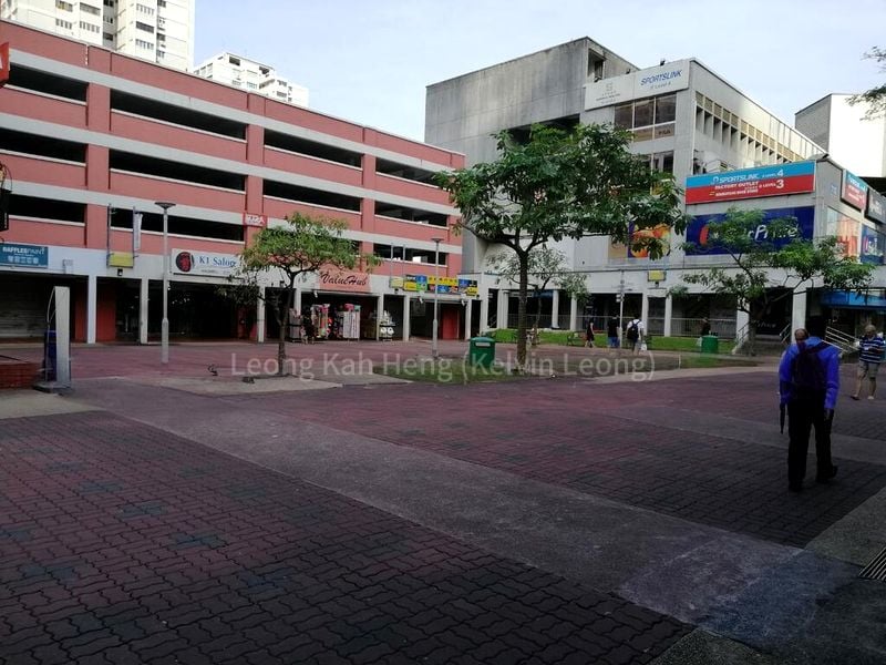 ANG MO KIO AVE 8 10