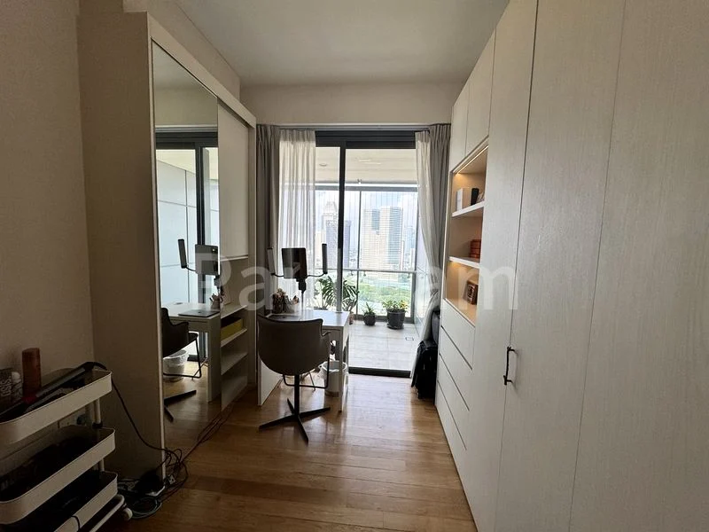 CONCOURSE SKYLINE 15