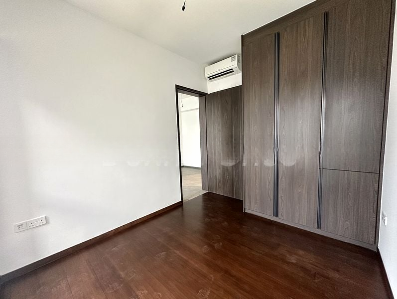 MIDTOWN MODERN 7