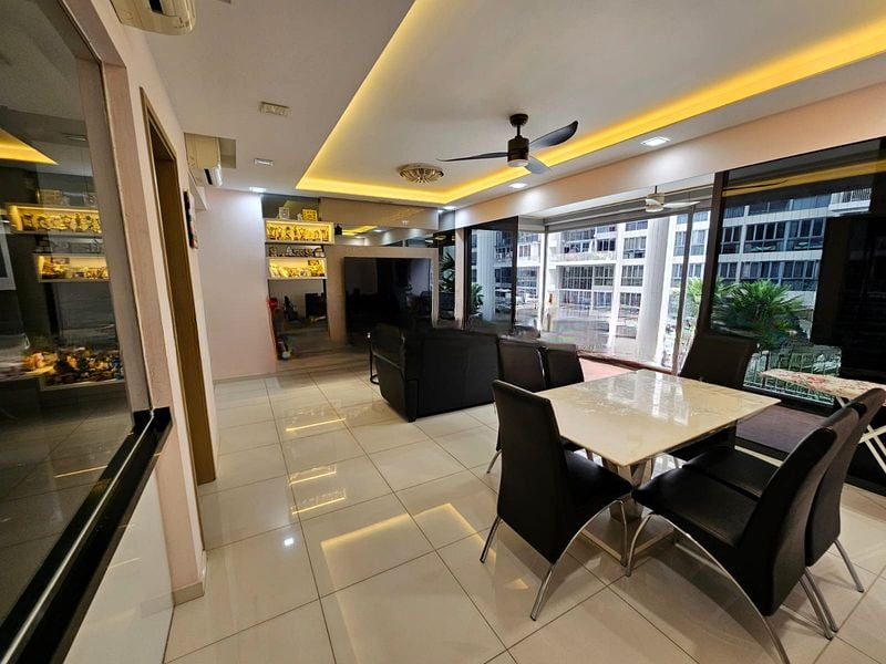 SKYPARK RESIDENCES 4