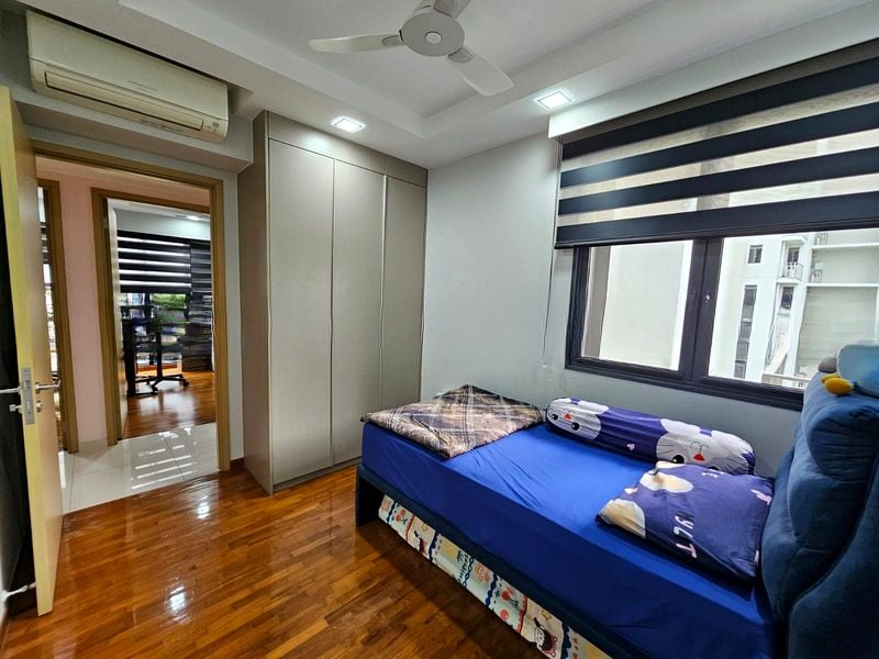 SKYPARK RESIDENCES 14