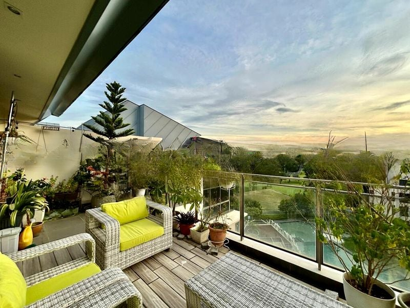 THE MILTONIA RESIDENCES 10