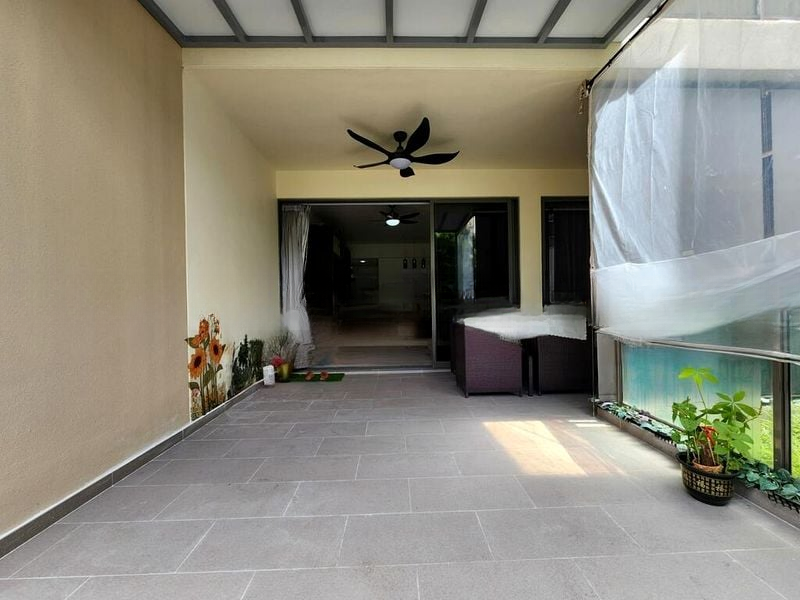 THE MILTONIA RESIDENCES 6