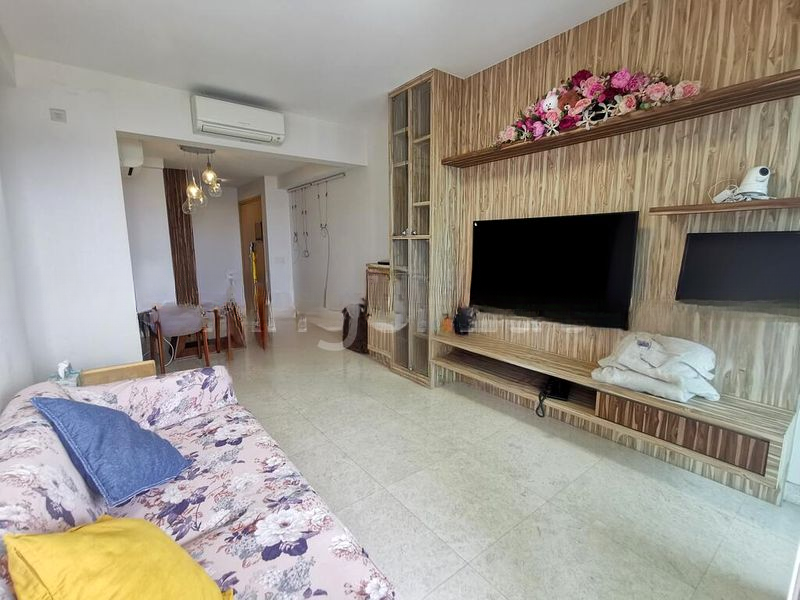 EIGHT RIVERSUITES 15