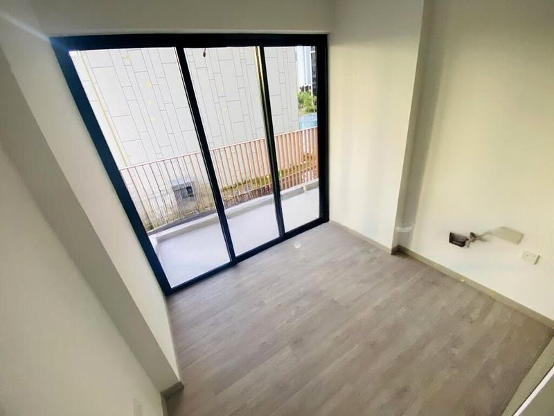 RIVERFRONT RESIDENCES 2