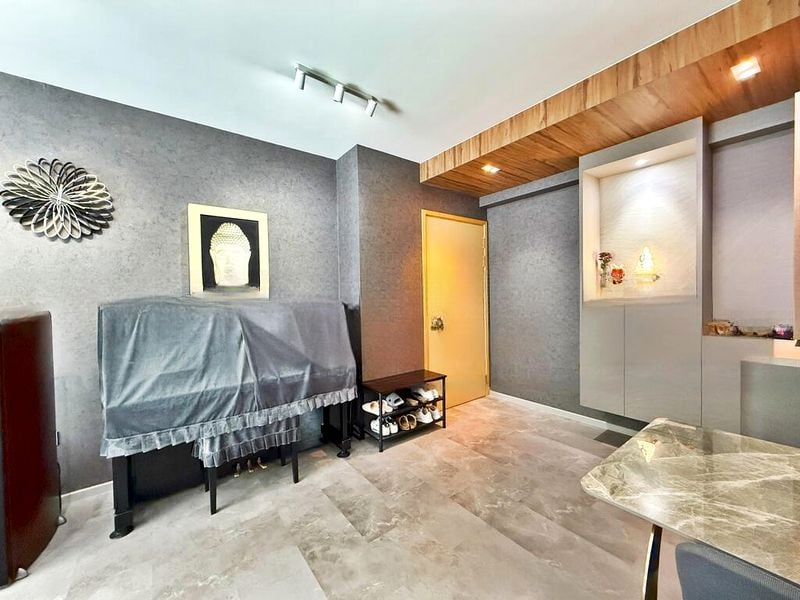 ESPARINA RESIDENCES 3