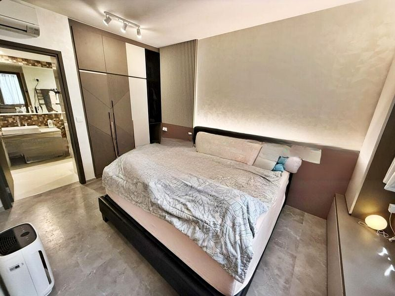 ESPARINA RESIDENCES 10