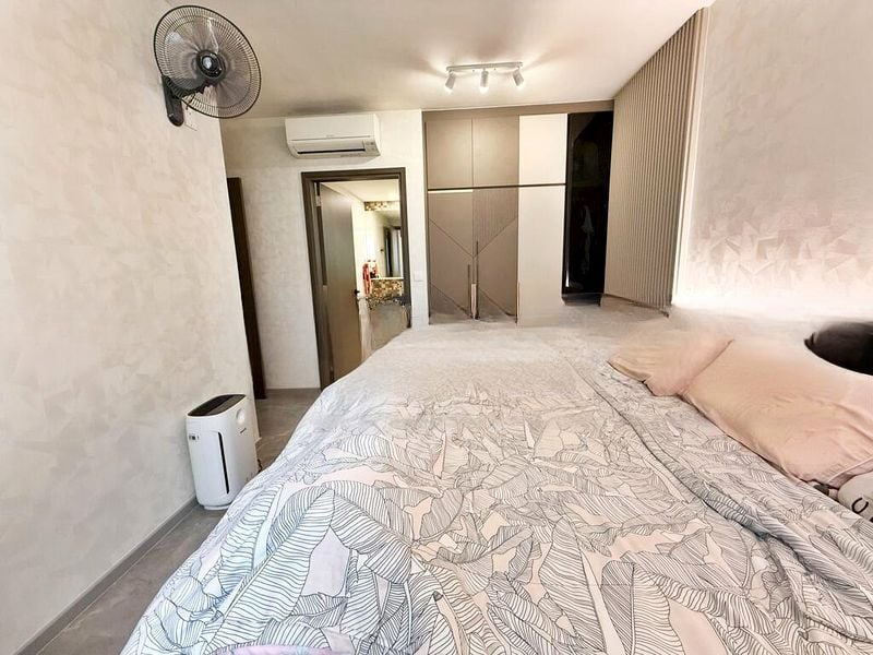 ESPARINA RESIDENCES 11