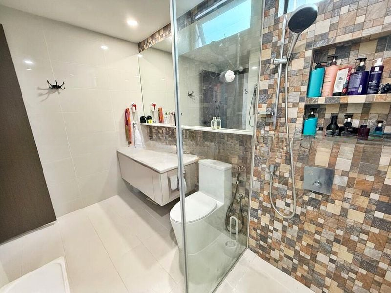 ESPARINA RESIDENCES 13