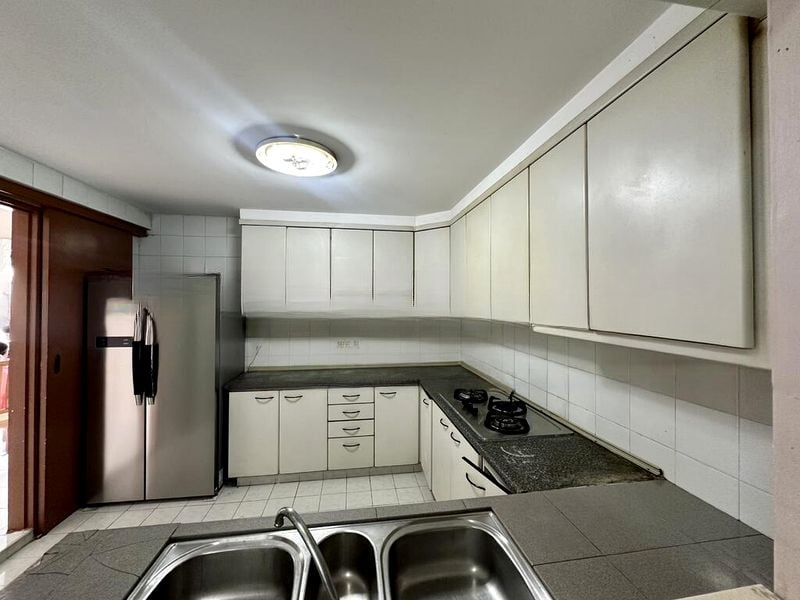 AZALEA PARK CONDOMINIUM 7