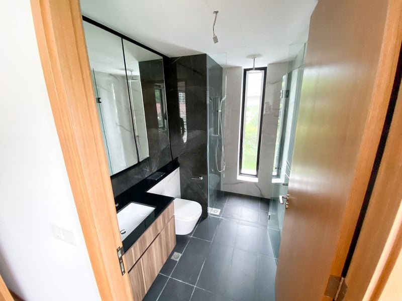 THE VERANDAH RESIDENCES 9