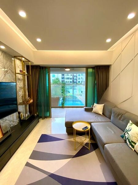 THE BERTH BY THE COVE 6
