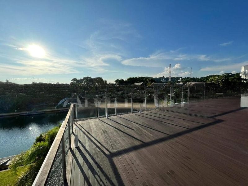 THE REEF AT KING'S DOCK 6