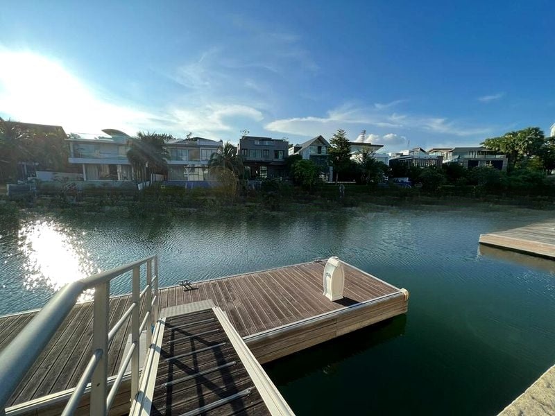 THE REEF AT KING'S DOCK 5