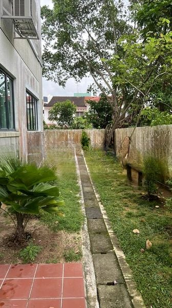 JOO CHIAT VERBENA 1