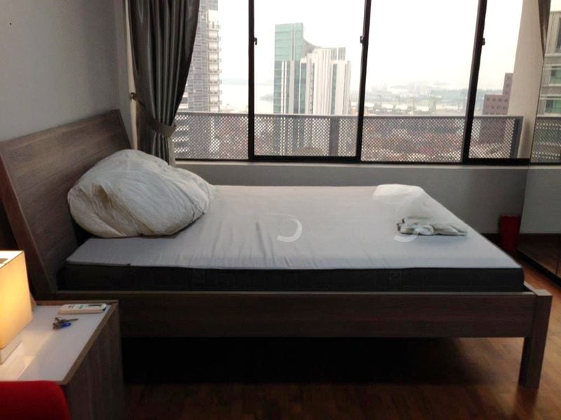 INTERNATIONAL PLAZA 10