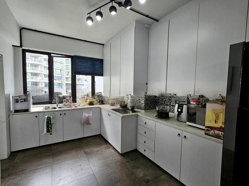 LAKEPOINT CONDOMINIUM 2