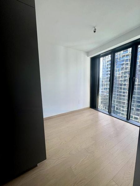 IRWELL HILL RESIDENCES 6