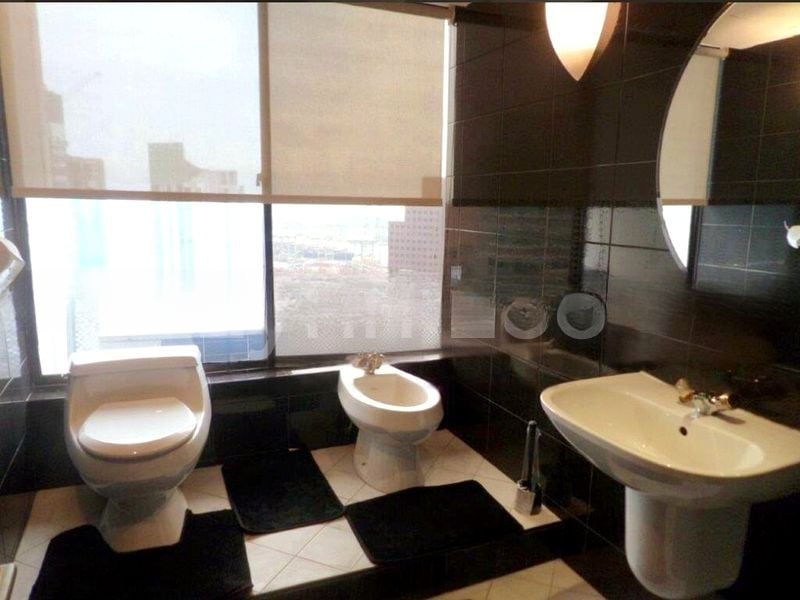 INTERNATIONAL PLAZA 3