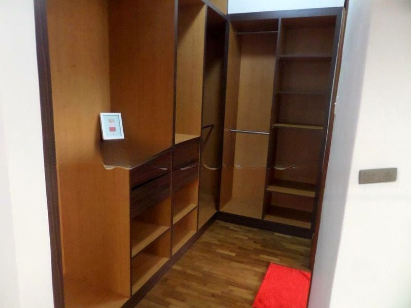 INTERNATIONAL PLAZA 10