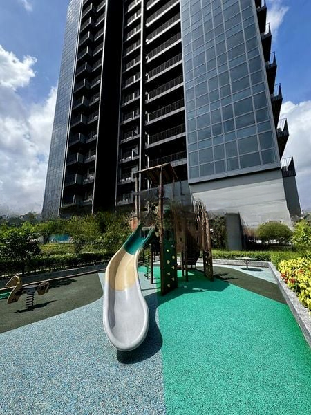 THE LINQ @ BEAUTY WORLD 6