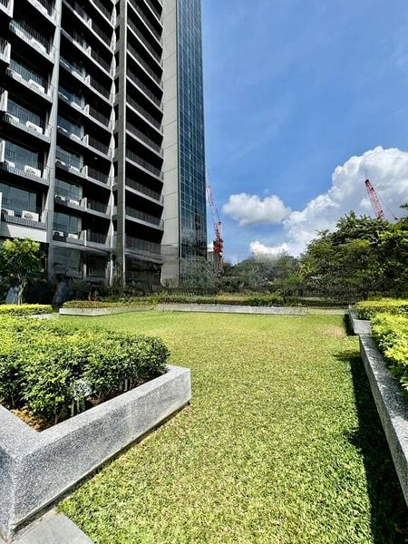 THE LINQ @ BEAUTY WORLD 4