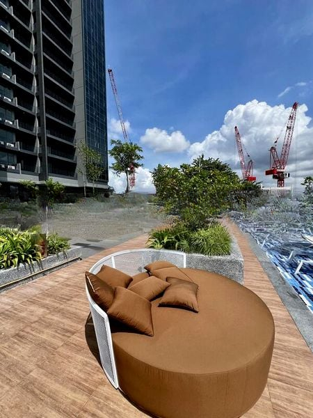 THE LINQ @ BEAUTY WORLD 2