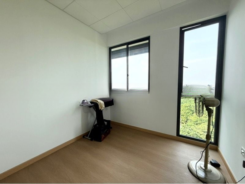 TREASURE AT TAMPINES 9