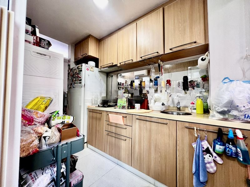 LEITH GROVE 6
