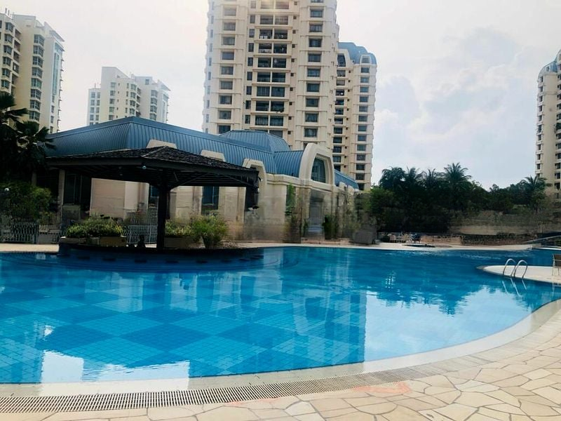 AQUARIUS BY THE PARK 7