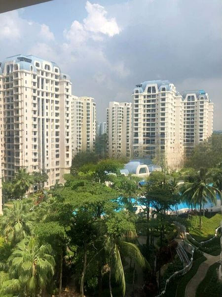 AQUARIUS BY THE PARK 14