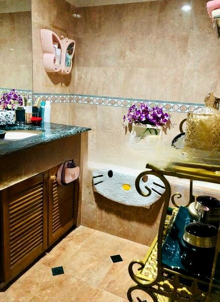 AQUARIUS BY THE PARK 12