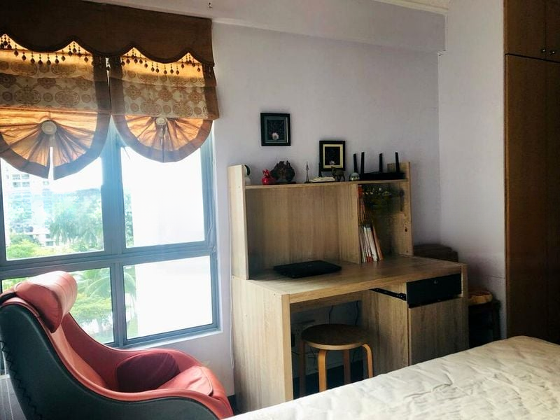 AQUARIUS BY THE PARK 11