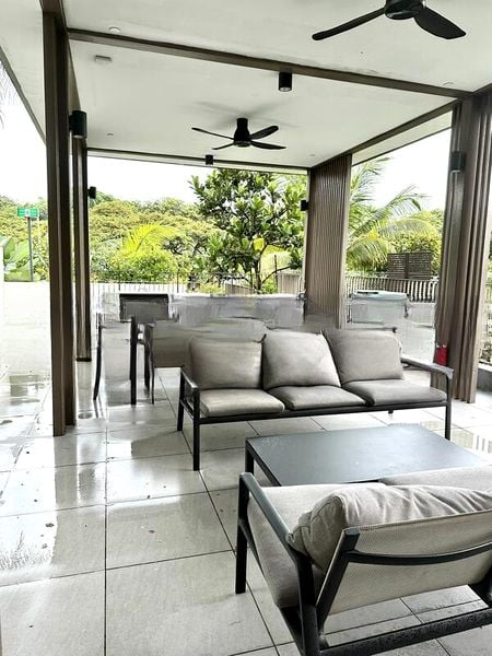 SEASIDE RESIDENCES 7