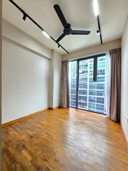ESPARINA RESIDENCES 7