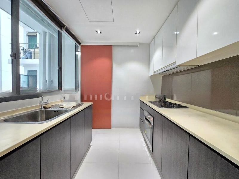 ESPARINA RESIDENCES 8