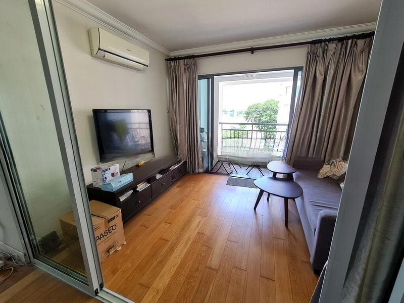 AQUARIUS BY THE PARK 4