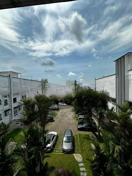 PASIR PANJANG COURT 6