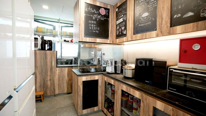 HEDGES PARK CONDOMINIUM 3