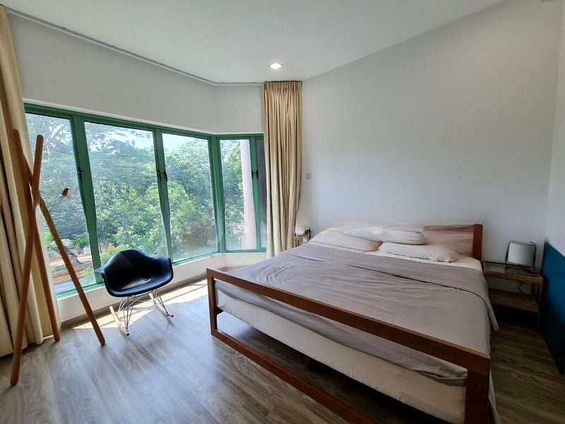 HILLVIEW PARK 10