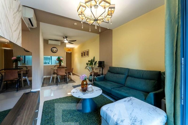 TREASURE AT TAMPINES 8