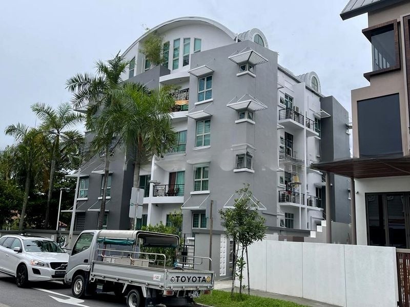 EASTWOOD LODGE 7