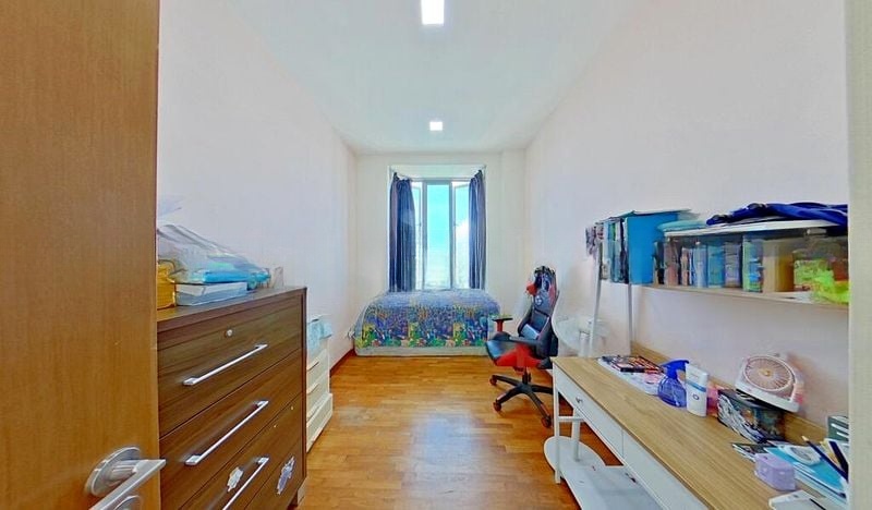 SUITES TWENTY-TWO 14