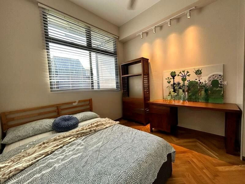 38 JERVOIS 9